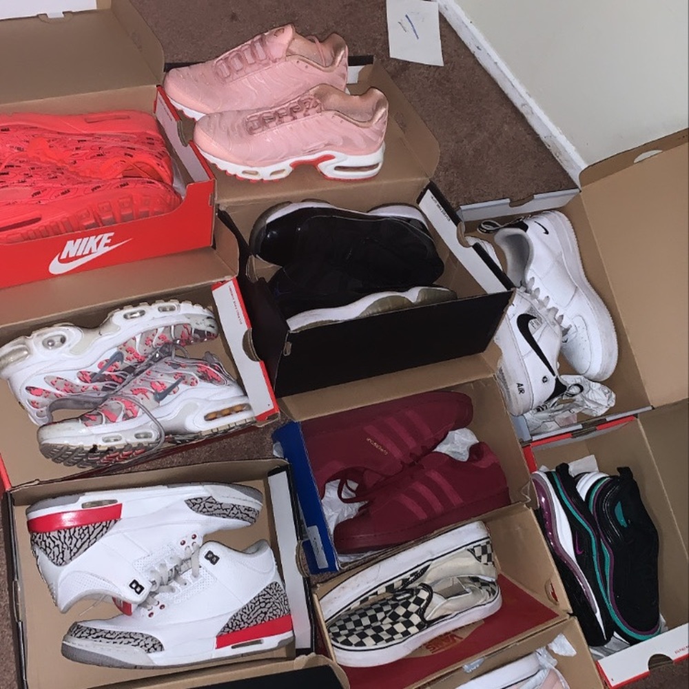 All Nike 4 sale for low prices!!